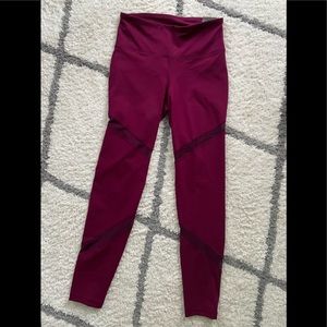 Maroon/burgundy leggings Old Navy Active (medium, NWT)